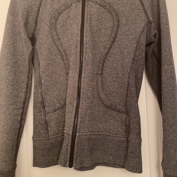 Lulu Lemon Scuba Hoodie - Picture 2 of 2